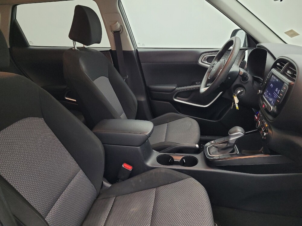 2022 Kia Soul in Columbia, SC 29210 - 18122005 21