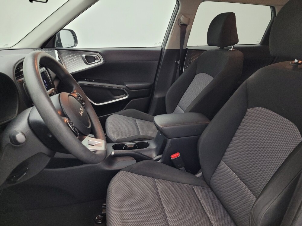 2022 Kia Soul in Columbia, SC 29210 - 18122005 17