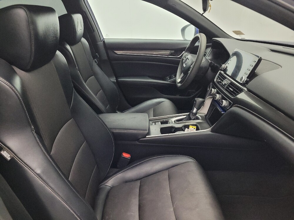 2018 Honda Accord in Greenville, NC 27834 - 18122012 21