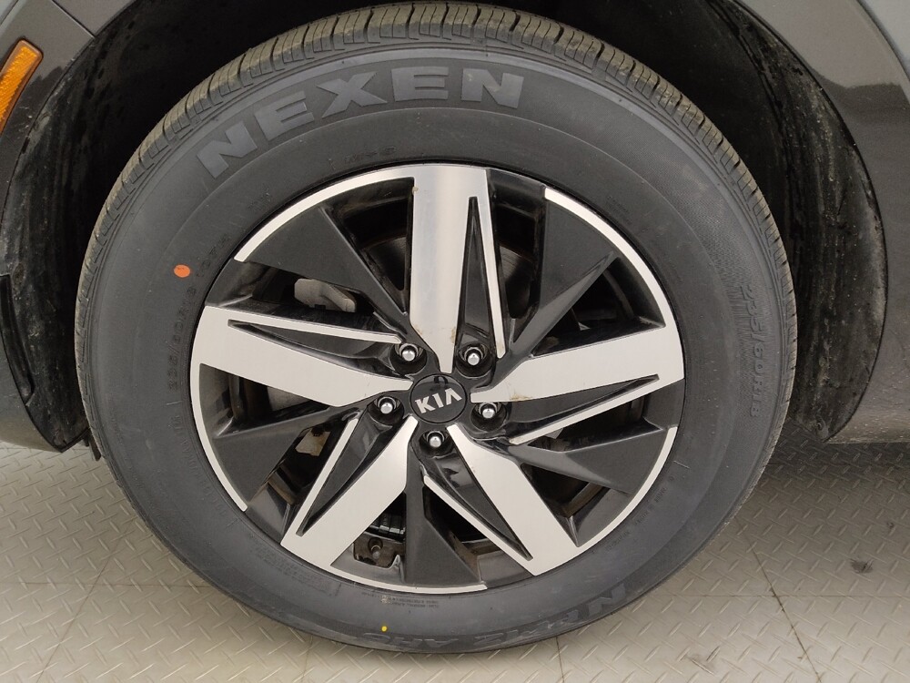 2021 Kia Sorento in Columbia, SC 29210 - 18122014 31