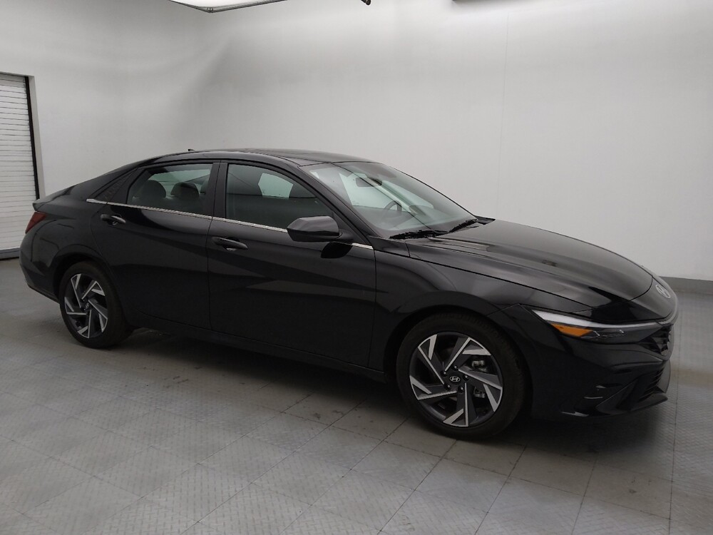 2025 Hyundai Elantra in Charleston, SC 29414 - 18122015 11