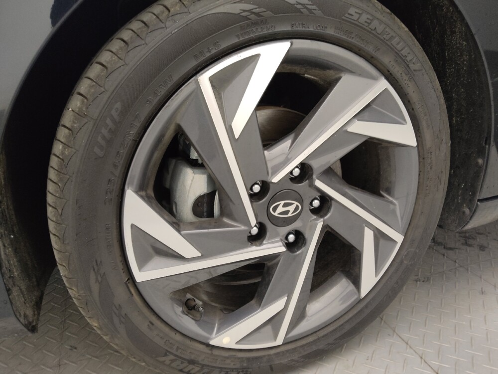 2025 Hyundai Elantra in Charleston, SC 29414 - 18122015 31