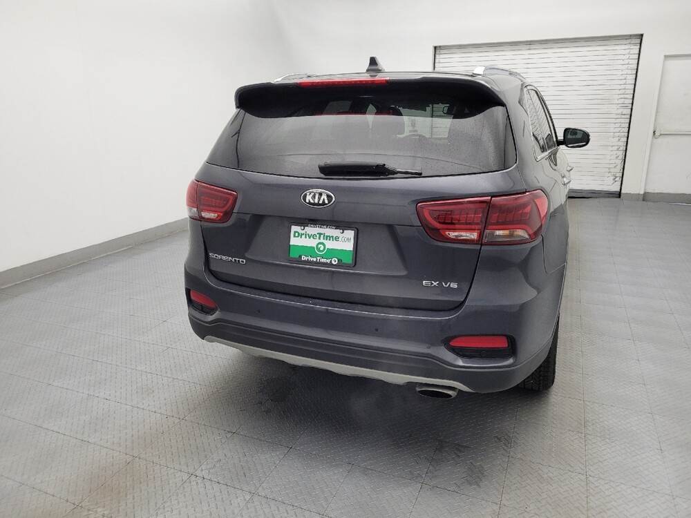 2019 Kia Sorento in Greenville, SC 29607 - 18122019 7