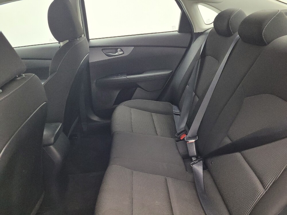 2021 Kia Forte in Greensboro, NC 27407 - 18122020 18