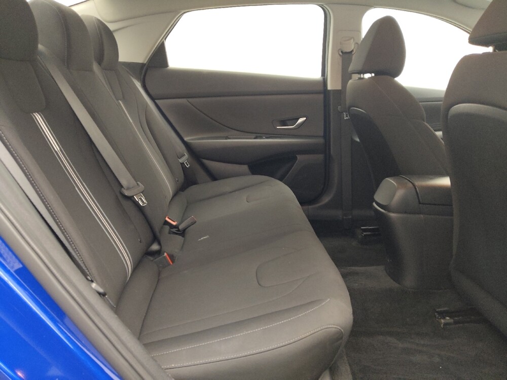 2023 Hyundai Elantra in Albuquerque, NM 87123 - 18122040 19