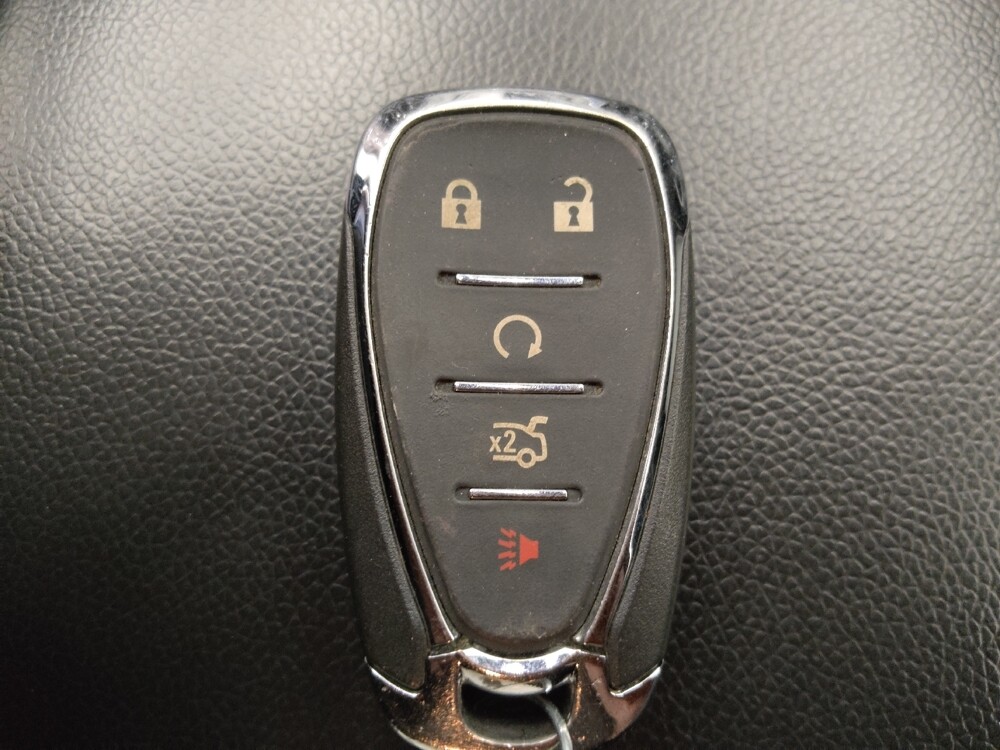 2023 Chevrolet Malibu in Albuquerque, NM 87123 - 18122044 32