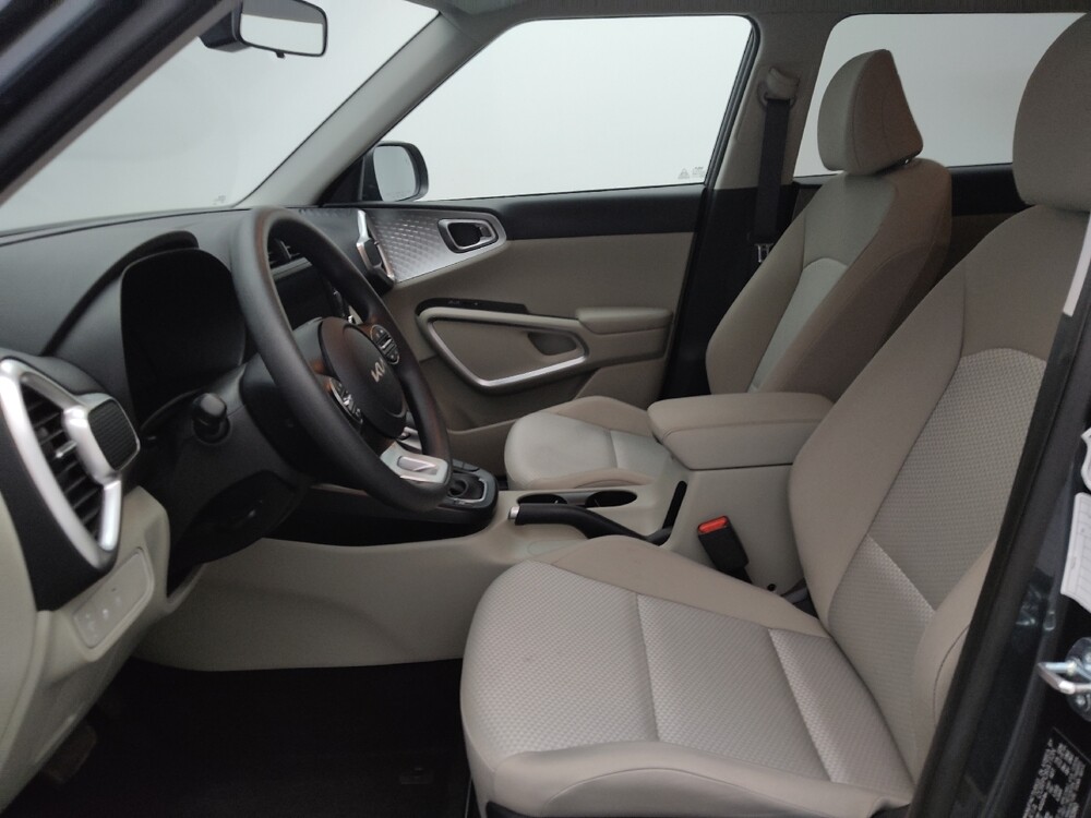 2025 Kia Soul in Albuquerque, NM 87123 - 18122051 17