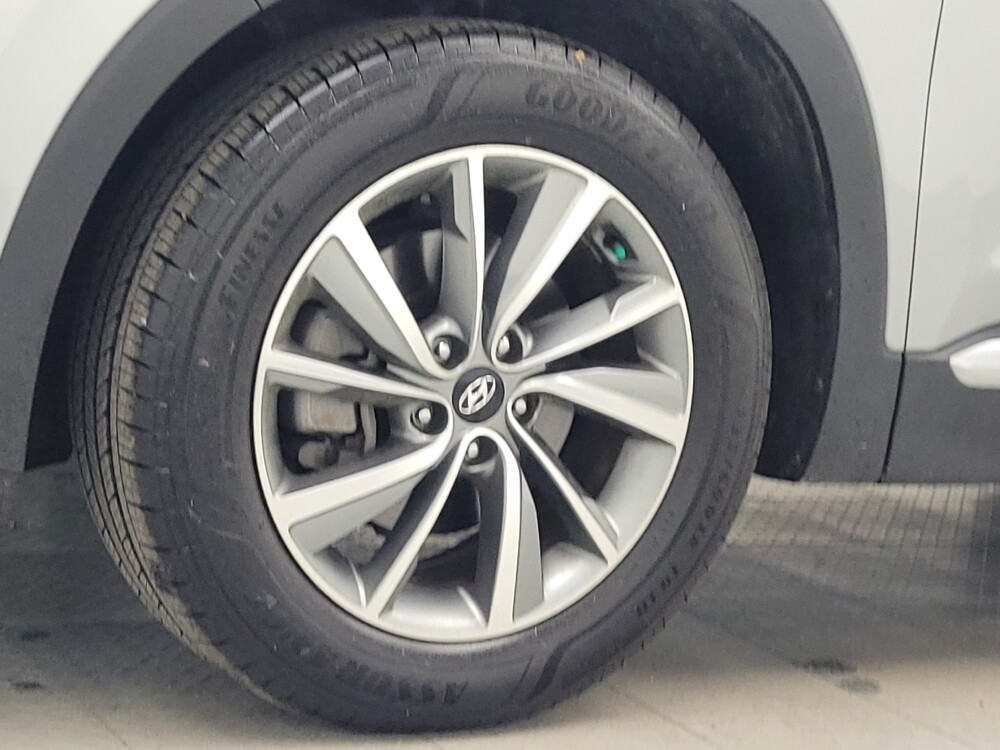 2020 Hyundai Santa Fe in Madison, TN 37115 - 18122059 31