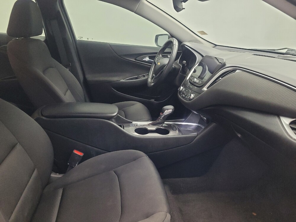 2022 Chevrolet Malibu in Madison, TN 37115 - 18122060 21