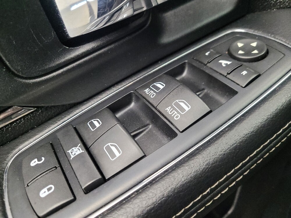 2016 RAM 1500 in Huntsville, AL 35816 - 18122064 27