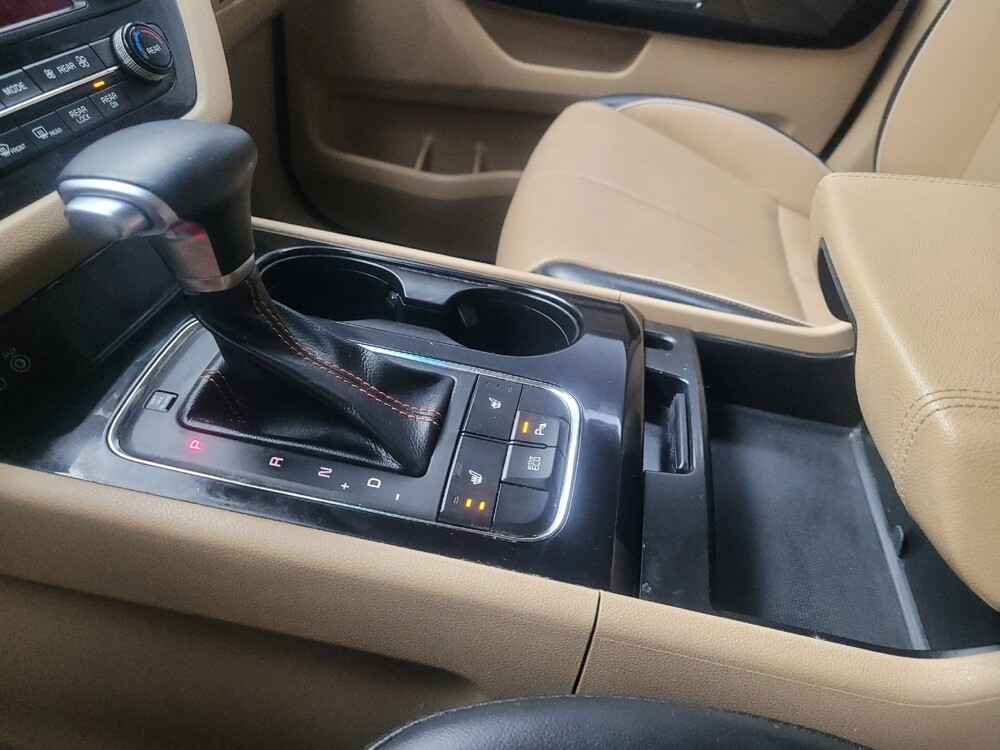 2018 Kia Sedona in Huntsville, AL 35816 - 18122065 26