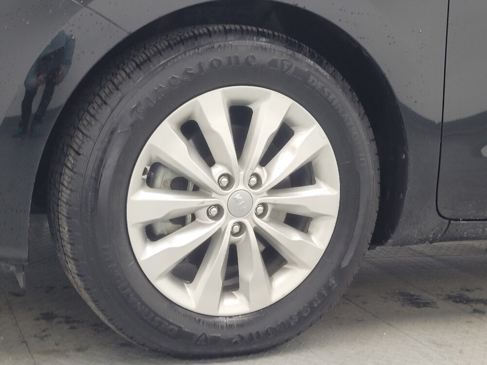 2018 Kia Sedona in Huntsville, AL 35816 - 18122065 31