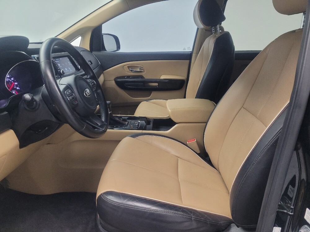 2018 Kia Sedona in Huntsville, AL 35816 - 18122065 17