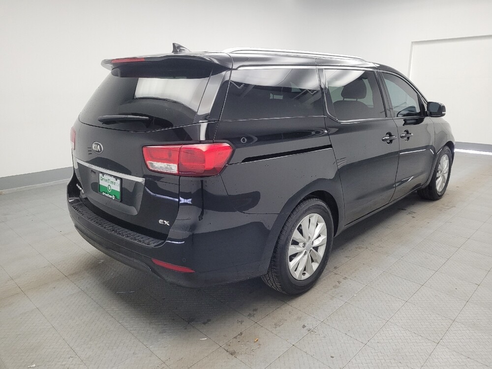 2018 Kia Sedona in Huntsville, AL 35816 - 18122065 9