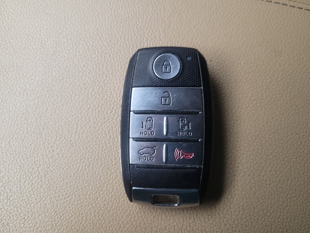 2018 Kia Sedona in Huntsville, AL 35816 - 18122065 32