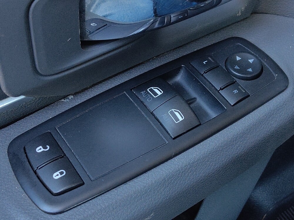 2016 RAM 1500 in Houston, TX 77060 - 18122068 27