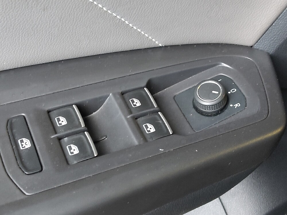 2022 Volkswagen Atlas in Round Rock, TX 78664 - 18122074 27