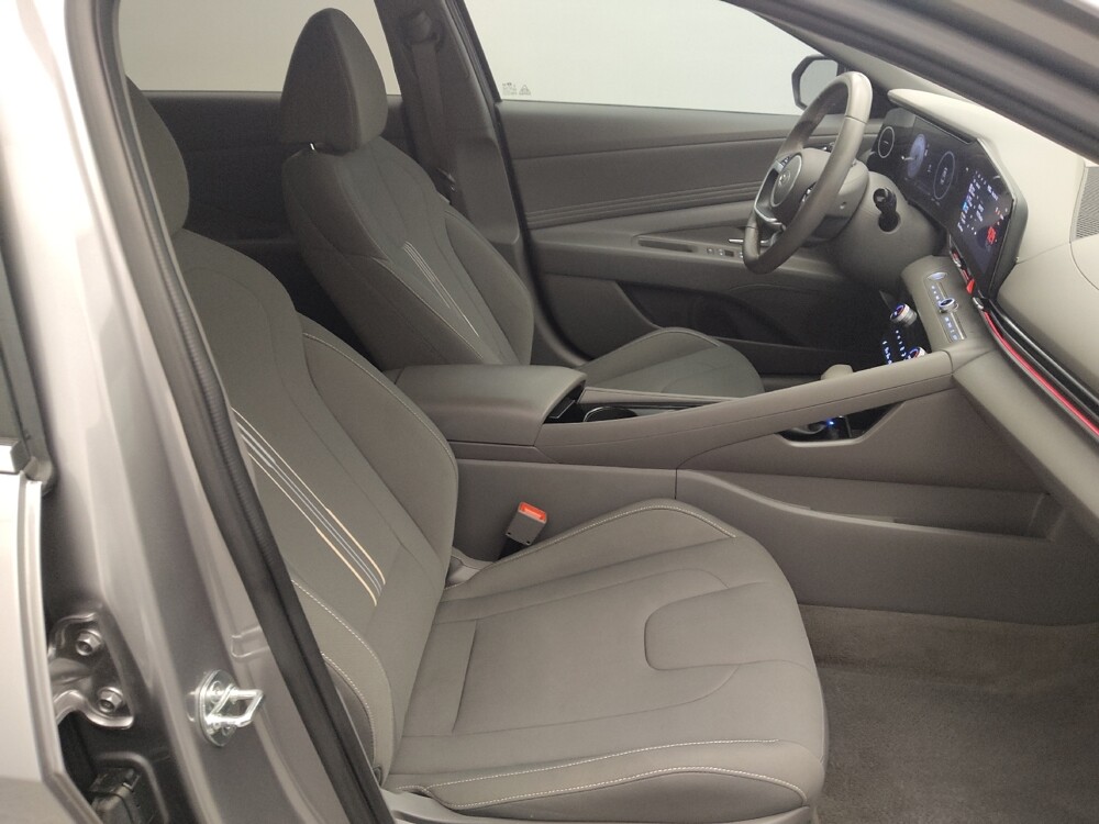 2024 Hyundai Elantra in Houston, TX 77074 - 18122075 21