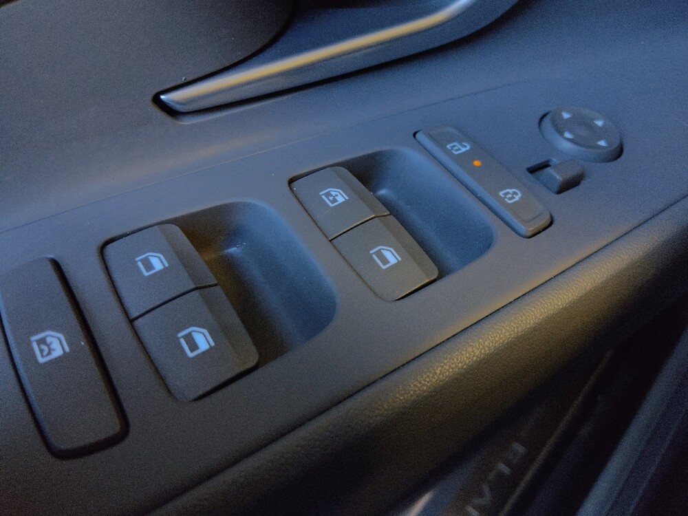 2024 Hyundai Elantra in Houston, TX 77074 - 18122075 27