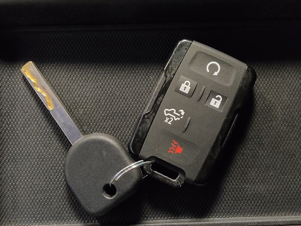 2019 Chevrolet Silverado 1500 in Houston, TX 77060 - 18122082 32