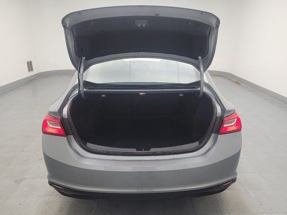 2023 Chevrolet Malibu in Maple Heights, OH 44137 - 18122087 29