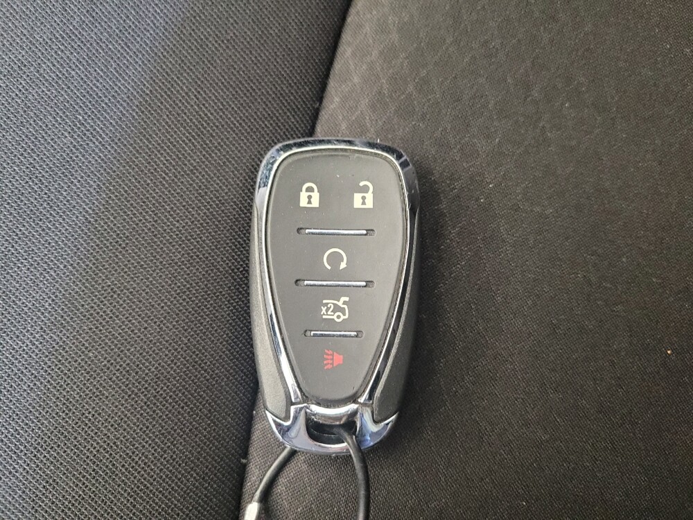 2023 Chevrolet Malibu in Maple Heights, OH 44137 - 18122087 32