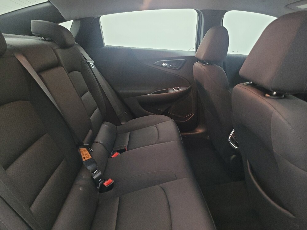 2023 Chevrolet Malibu in Maple Heights, OH 44137 - 18122087 19