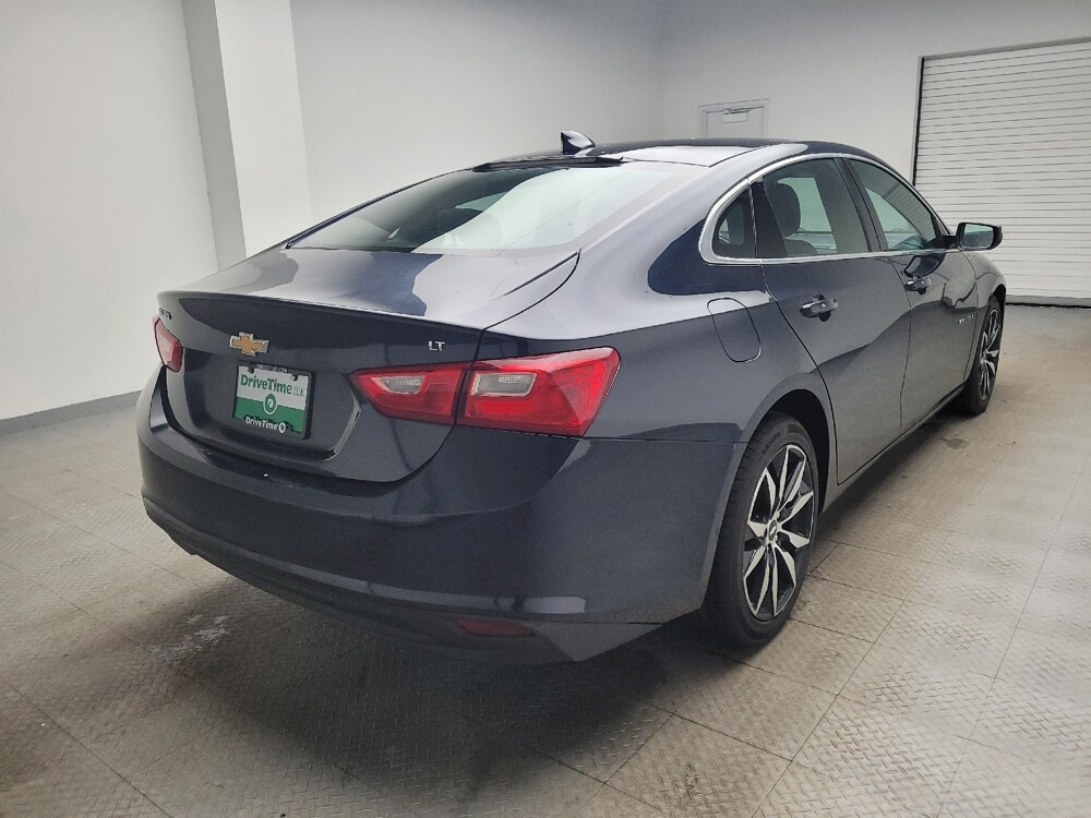 2017 Chevrolet Malibu in St. Louis, MO 63136 - 18122088 9