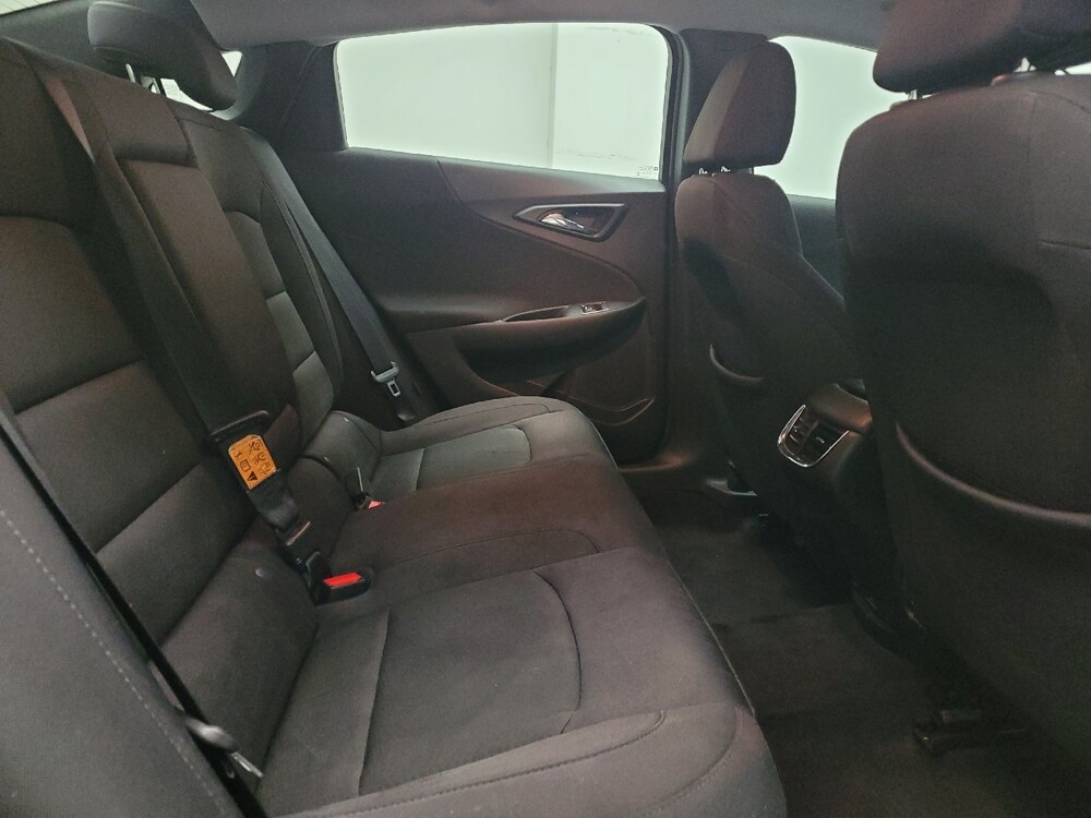 2017 Chevrolet Malibu in St. Louis, MO 63136 - 18122088 19