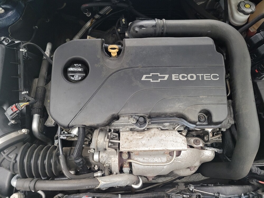 2017 Chevrolet Malibu in St. Louis, MO 63136 - 18122088 30