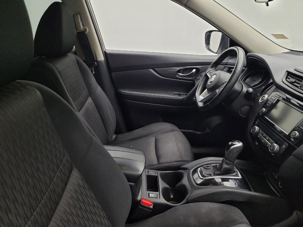 2019 Nissan Rogue in Columbus, OH 43228 - 18122089 21