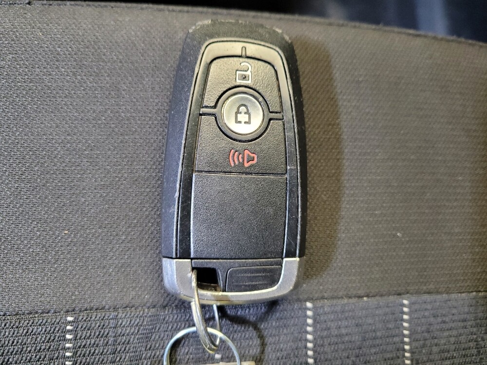 2019 Ford EcoSport in Maple Heights, OH 44137 - 18122090 32