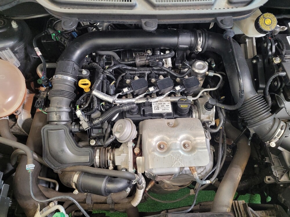 2019 Ford EcoSport in Maple Heights, OH 44137 - 18122090 30