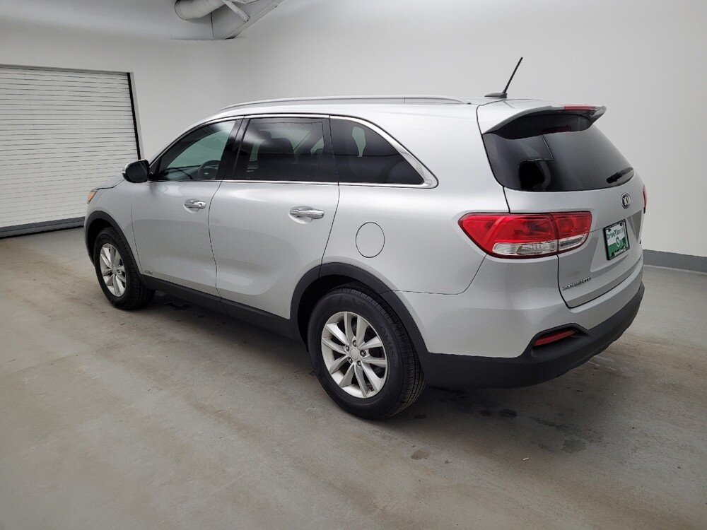 2017 Kia Sorento in Cincinnati, OH 45255 - 18122092 3
