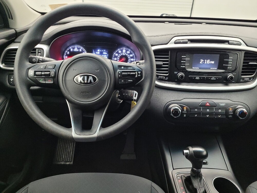 2017 Kia Sorento in Cincinnati, OH 45255 - 18122092 22