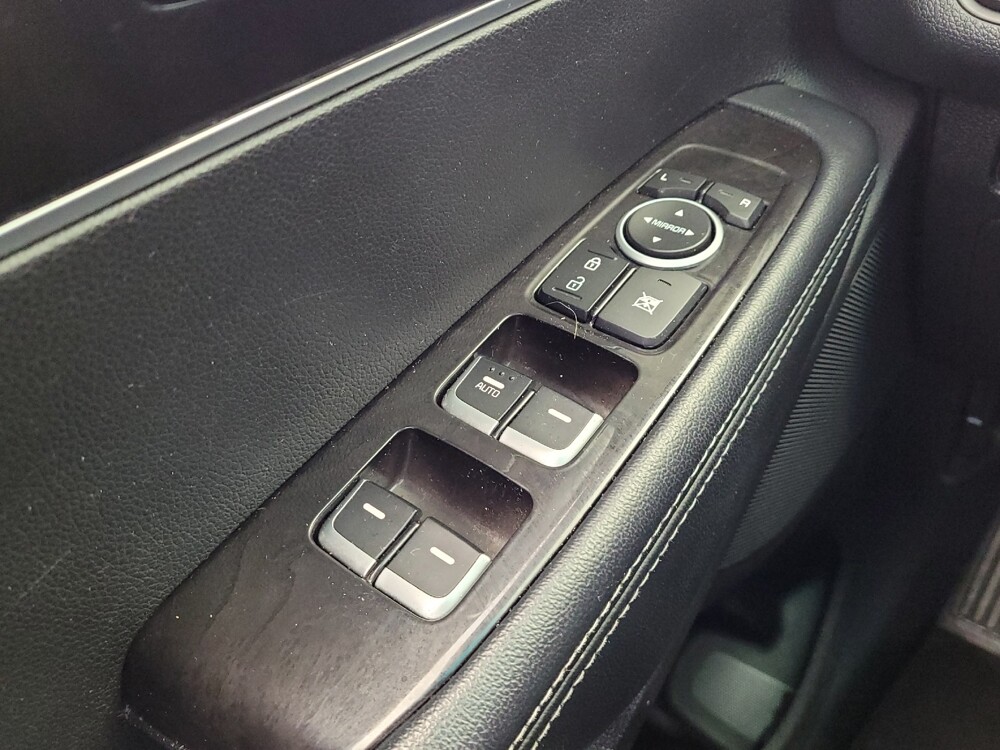 2017 Kia Sorento in Cincinnati, OH 45255 - 18122092 27