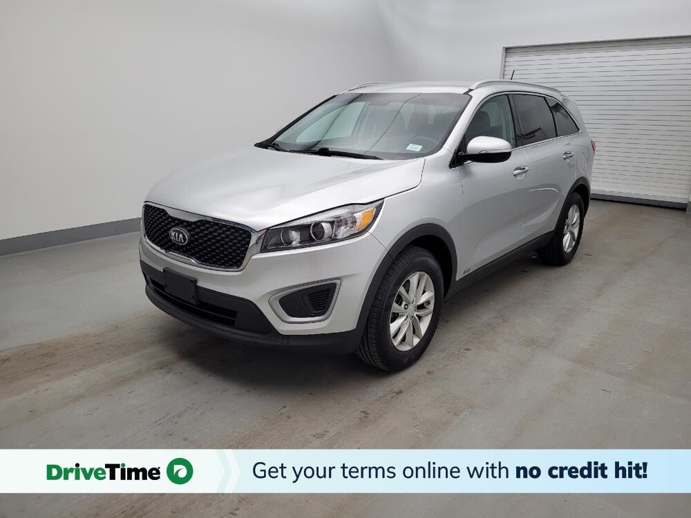 2017 Kia Sorento in Cincinnati, OH 45255 - 18122092