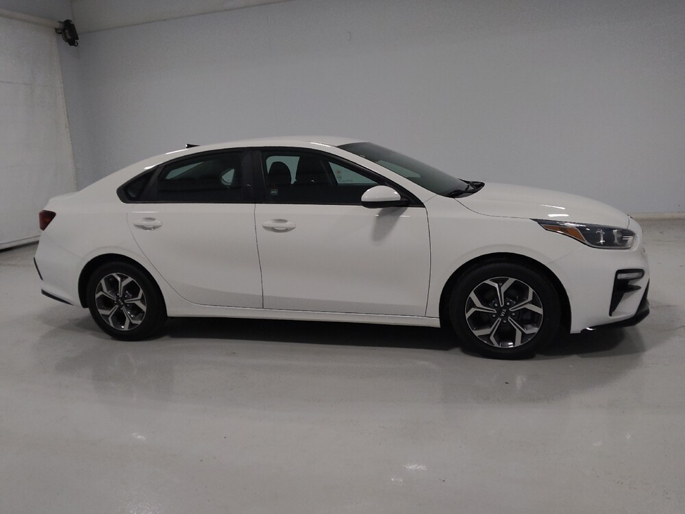 2019 Kia Forte in Columbus, OH 43231 - 18122093 11