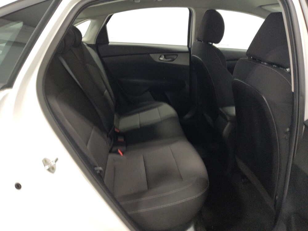 2019 Kia Forte in Columbus, OH 43231 - 18122093 19