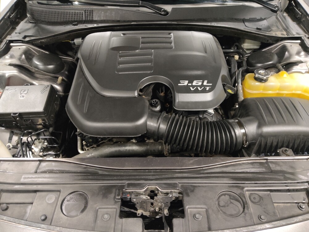 2014 Chrysler 300 in Columbus, OH 43231 - 18122094 30