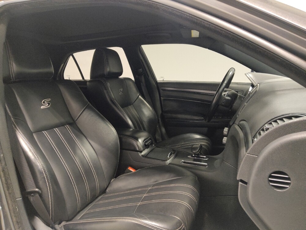 2014 Chrysler 300 in Columbus, OH 43231 - 18122094 21