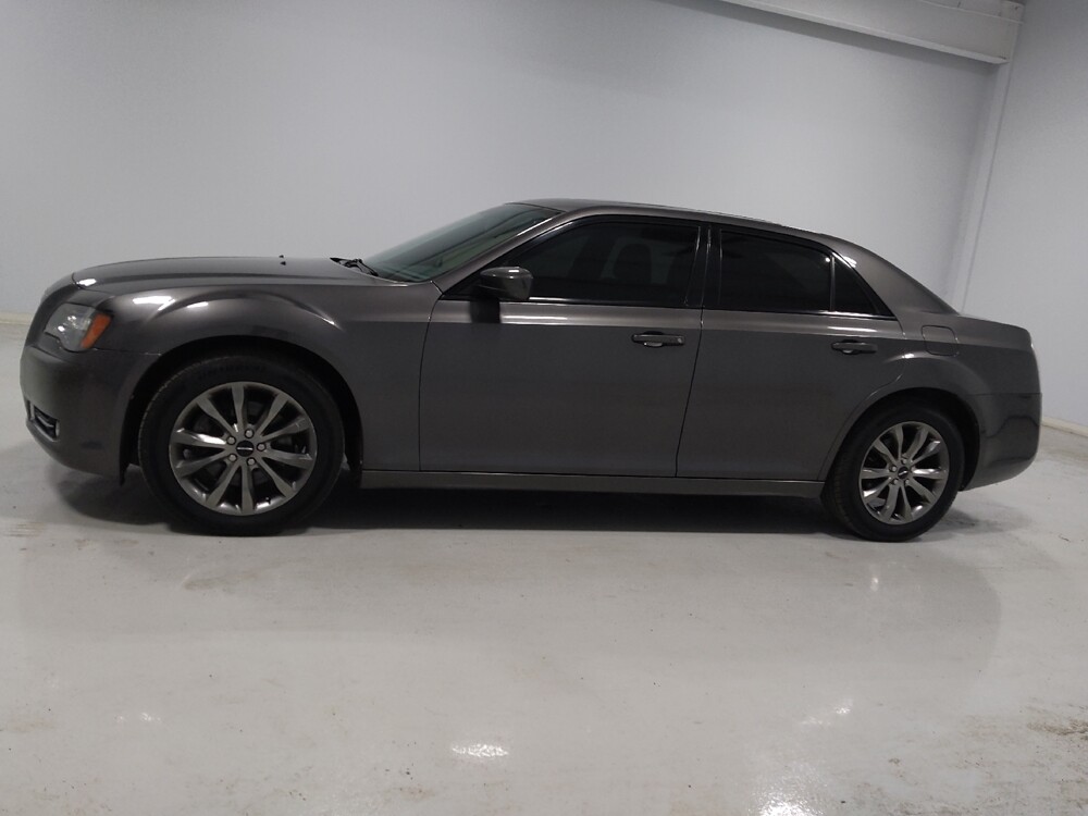2014 Chrysler 300 in Columbus, OH 43231 - 18122094 2