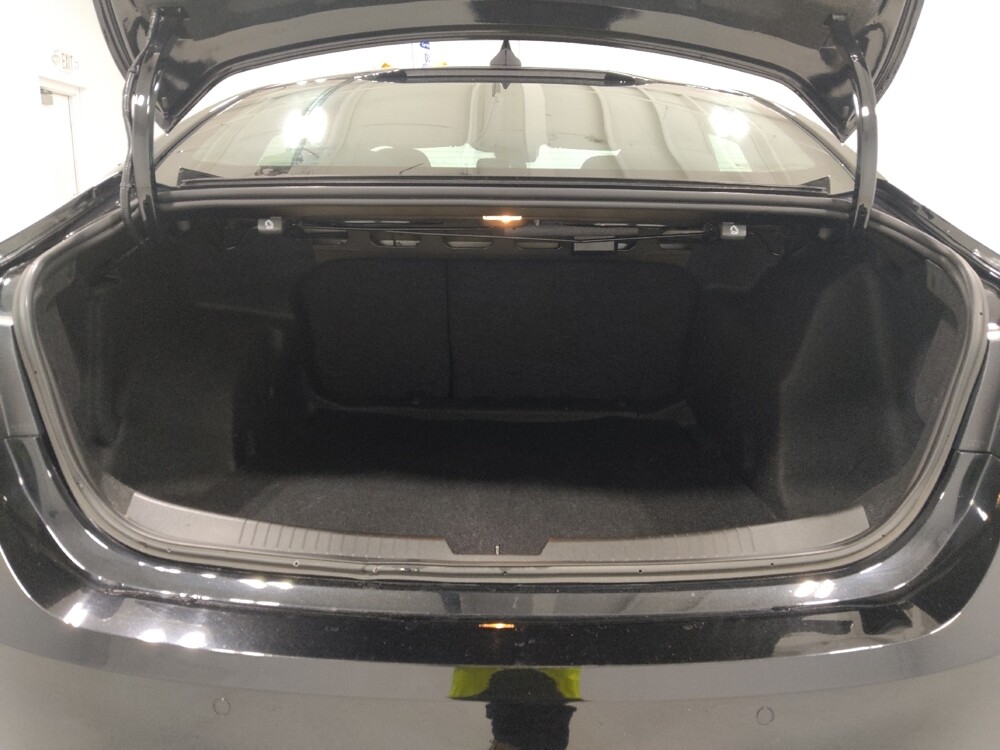 2022 Chevrolet Malibu in Columbus, OH 43231 - 18122096 29