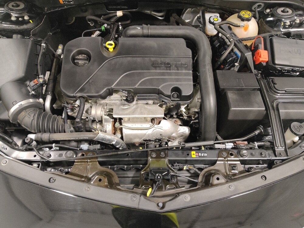 2022 Chevrolet Malibu in Columbus, OH 43231 - 18122096 30