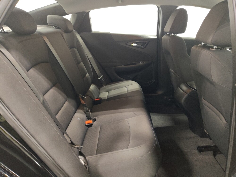 2022 Chevrolet Malibu in Columbus, OH 43231 - 18122096 19