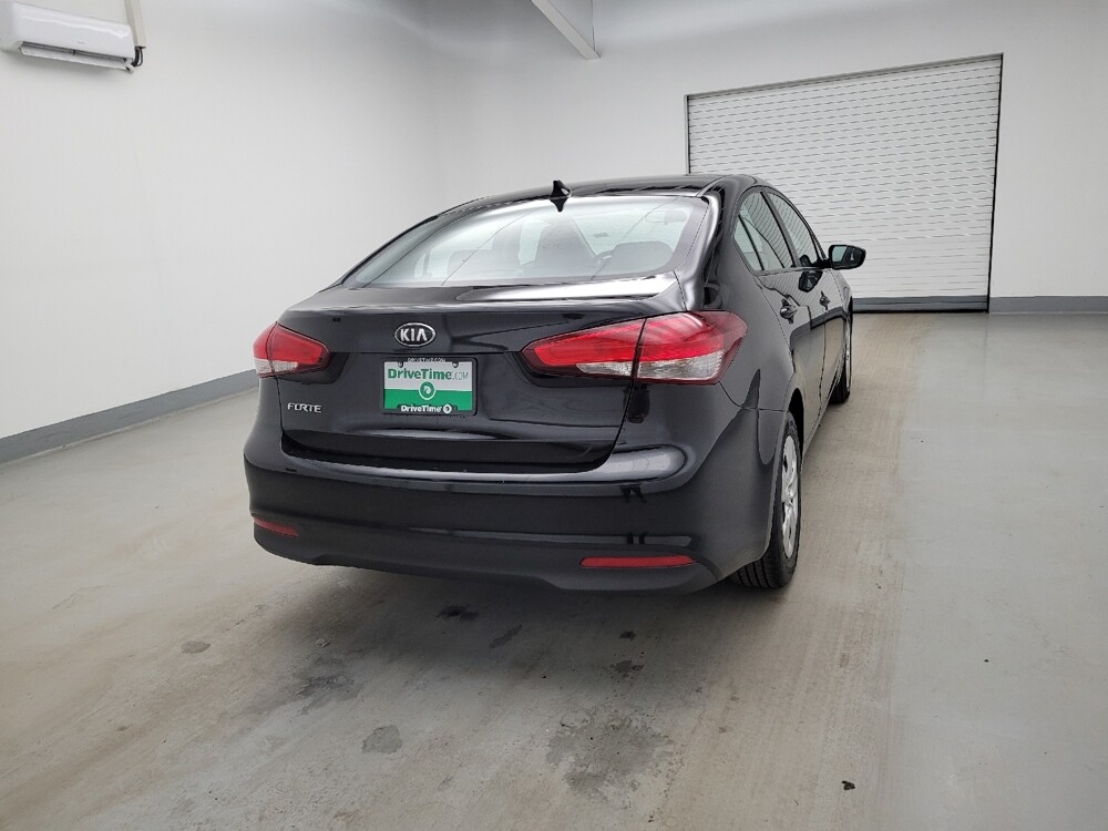2017 Kia Forte in Columbus, OH 43228 - 18122101 7