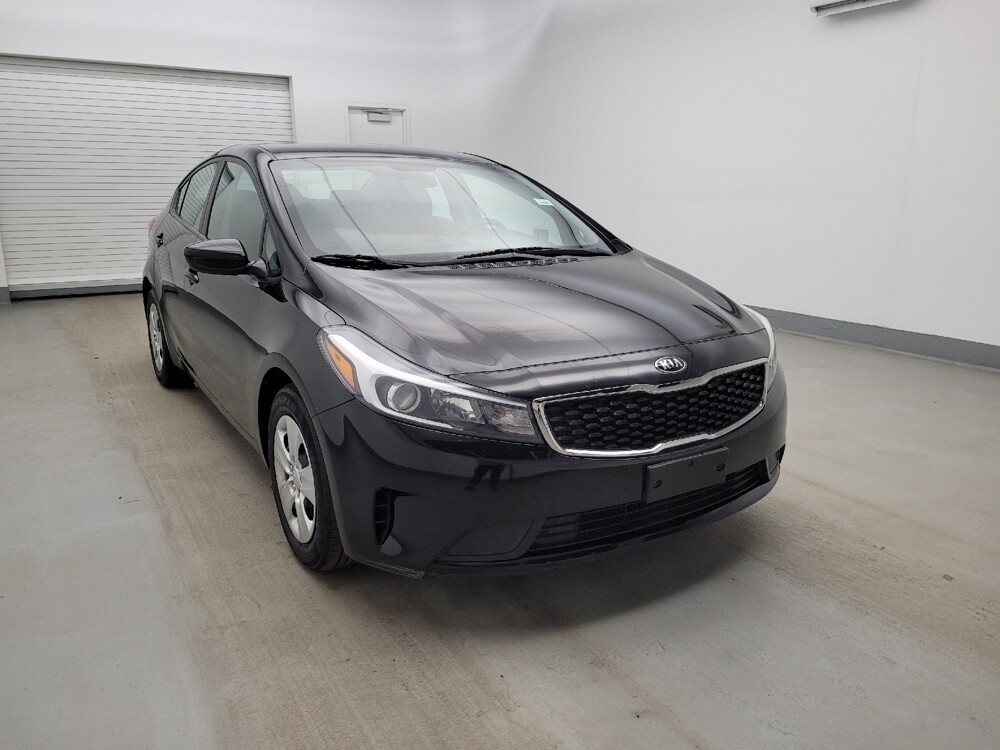 2017 Kia Forte in Columbus, OH 43228 - 18122101 13