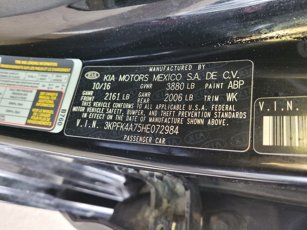 2017 Kia Forte in Columbus, OH 43228 - 18122101 33