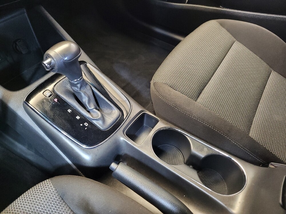 2017 Kia Forte in Columbus, OH 43228 - 18122101 26