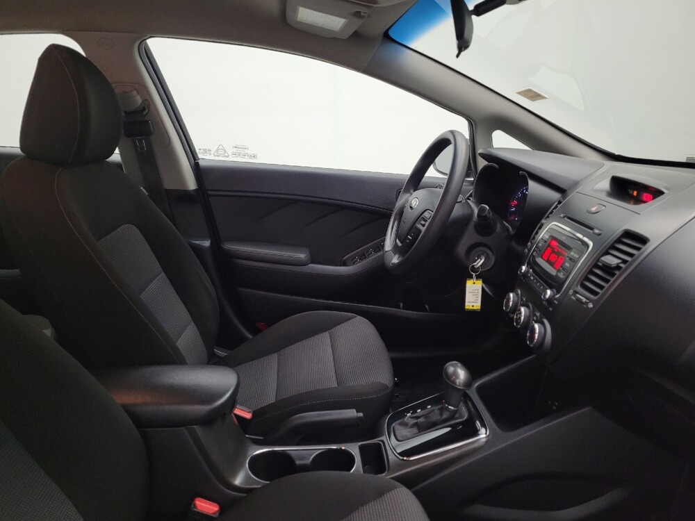 2017 Kia Forte in Columbus, OH 43228 - 18122101 21